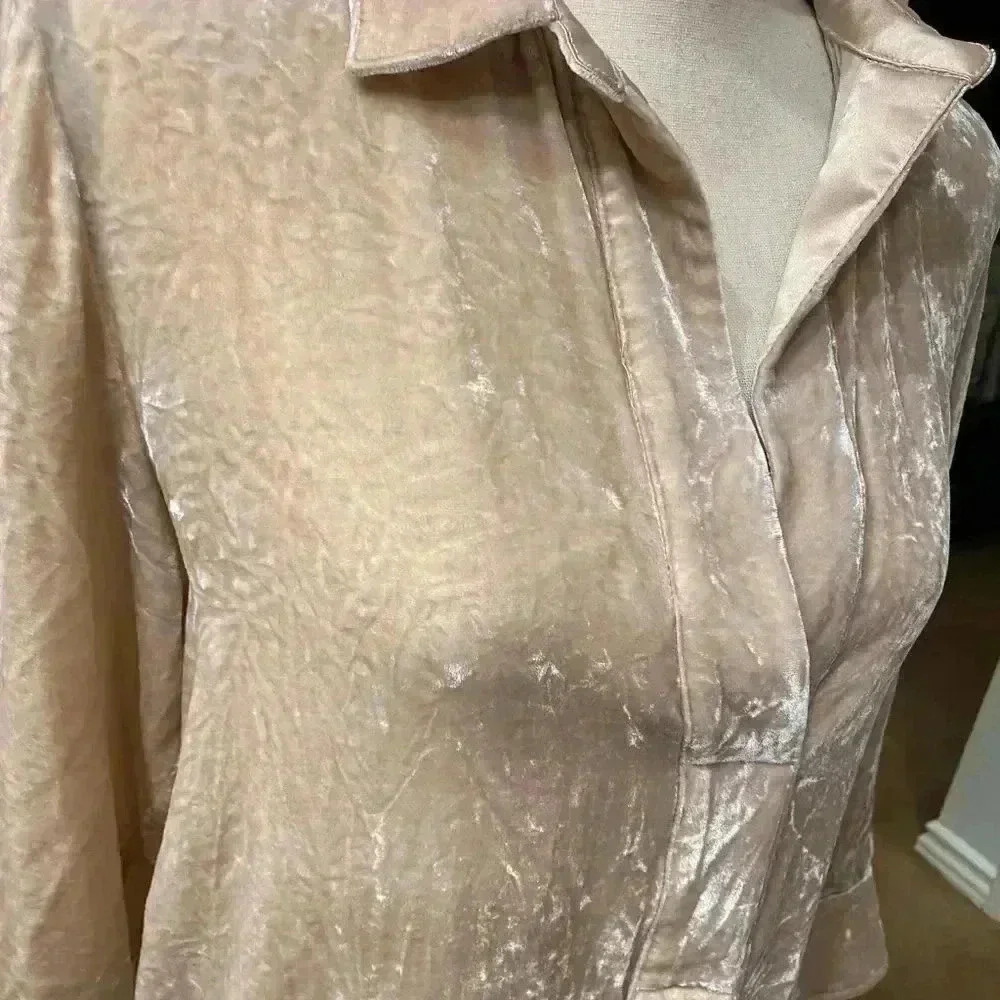 Anthropologie‎ Women's Silk Beige Soft Pullover Collared Medium Top Blue Tassel - Picture 2 of 15